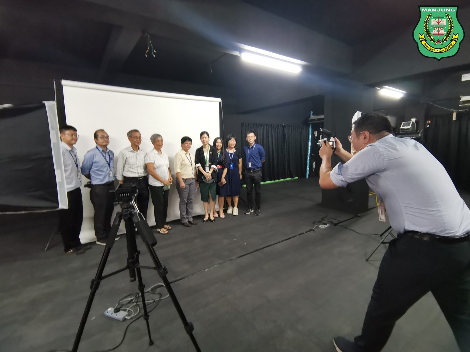 金宝培元独中董事带领行政团队访南华独中