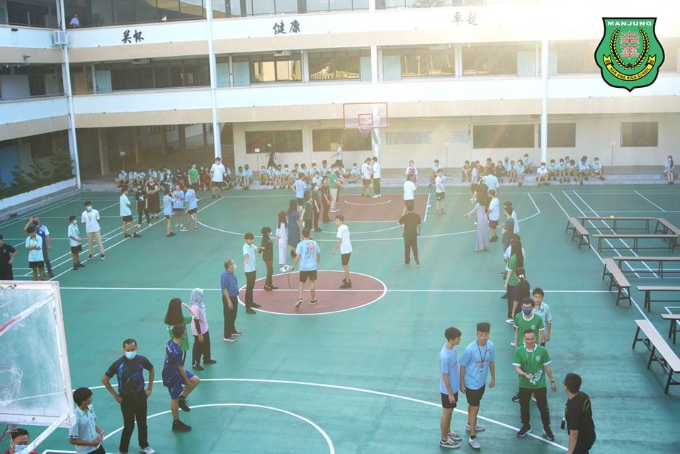 南华独中教师节庆典·董事长颜登逸先生宣布